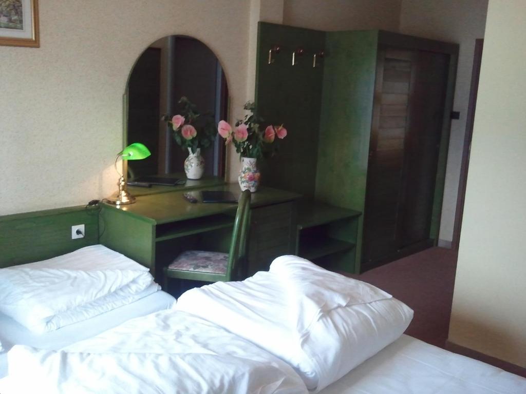 Hotel Caribe Brenzone sul Garda Habitación foto