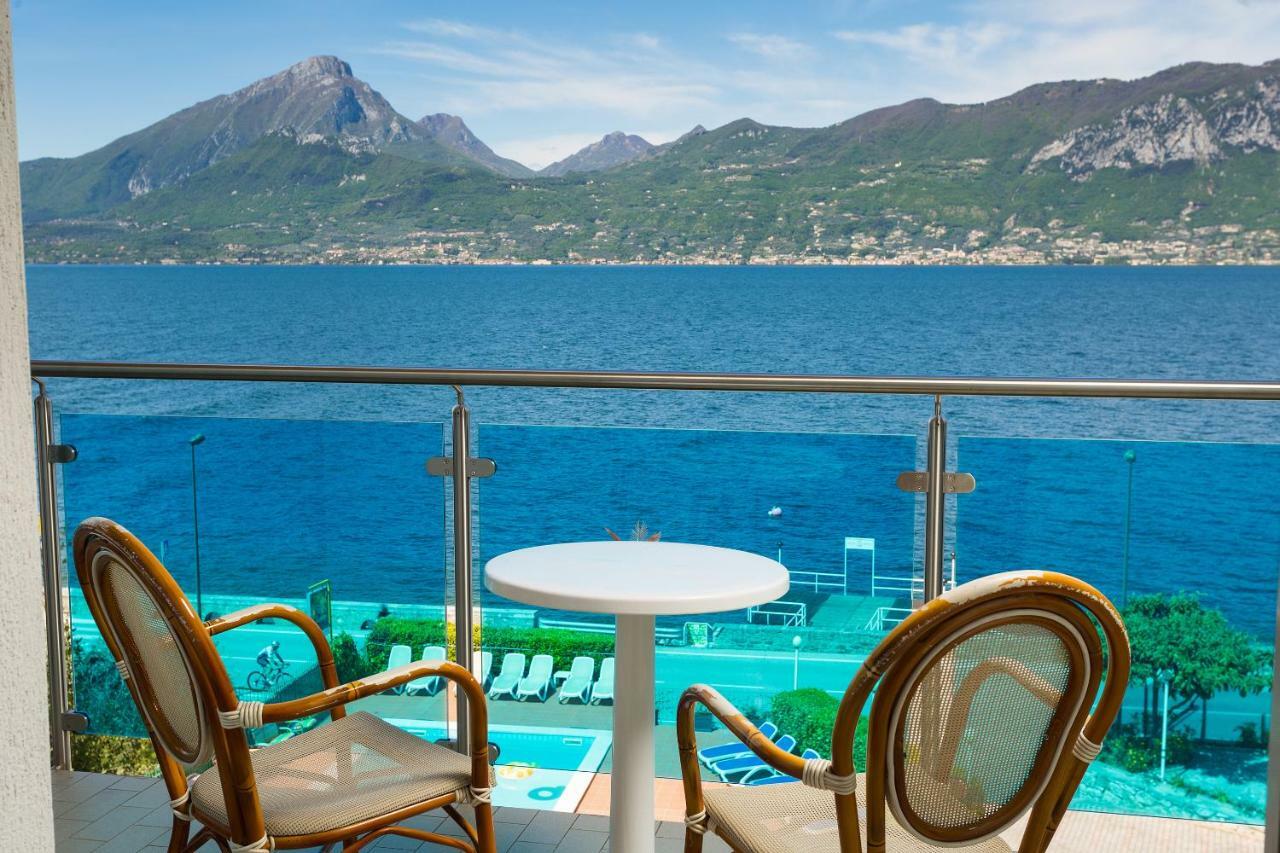 Hotel Caribe Brenzone sul Garda Exterior foto