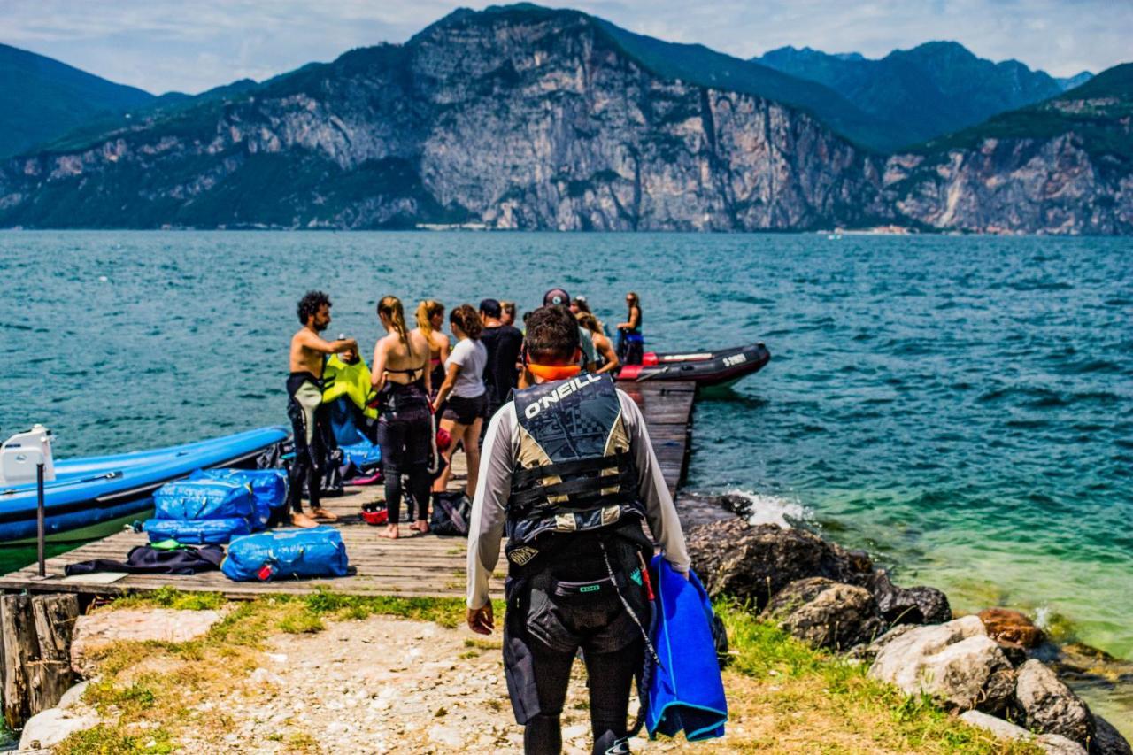 Hotel Caribe Brenzone sul Garda Exterior foto